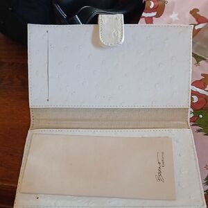 Not For Sale Just To Look At PicturesBueno  White Embossed Women's Wallet